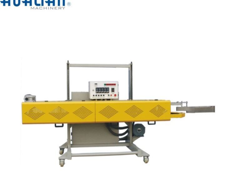 Máquina de envasado con plegado simple o doble y sellado por pellizco